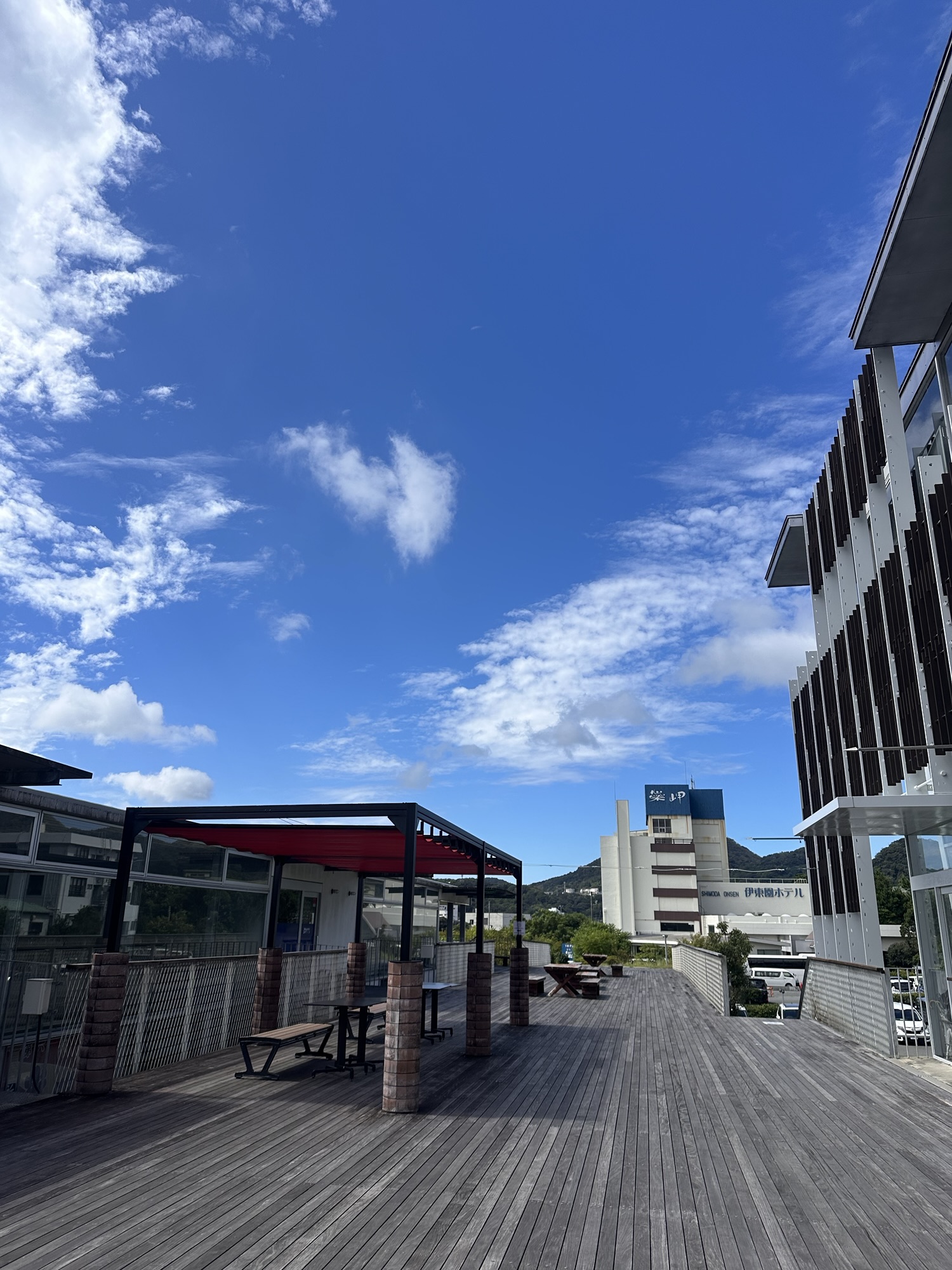 700円でこの絶景！？海と一体になれる「岩風呂」が素敵すぎた♨️🌊